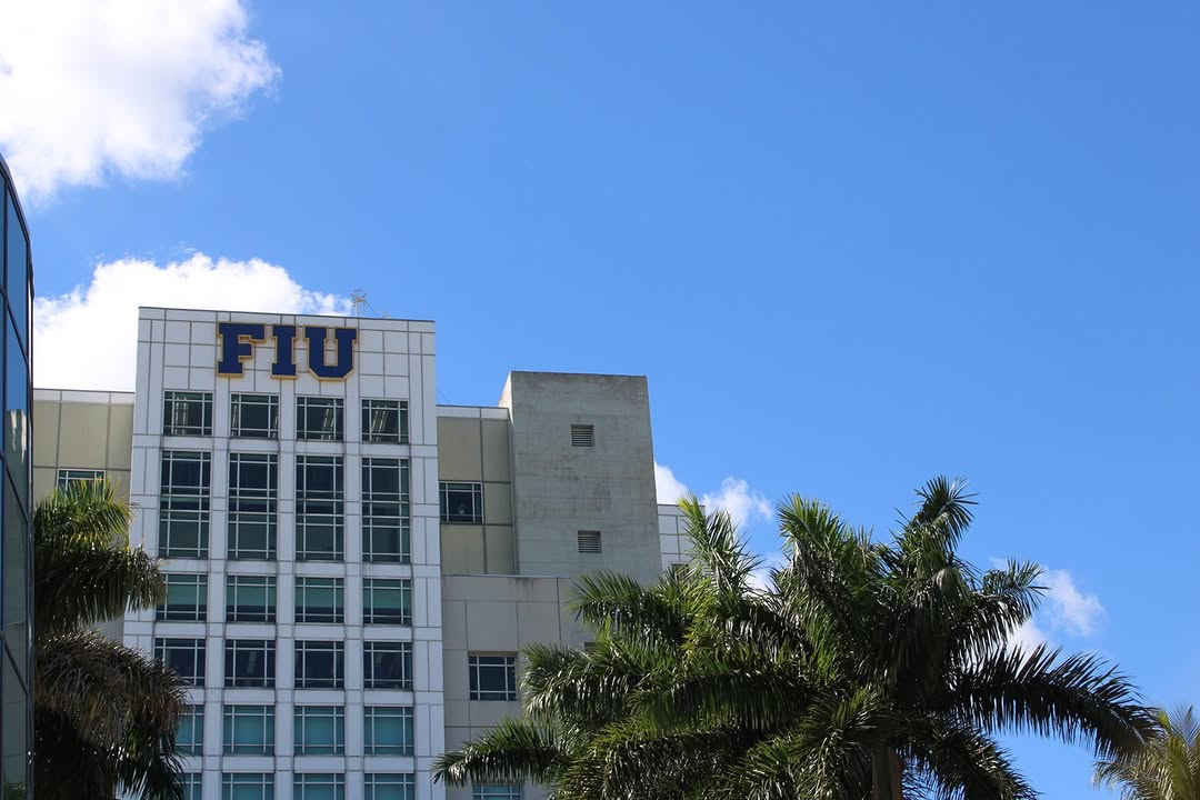 Closer than your 8 AM class \ud83d\ude0c\ud83d\udccd\n\nWith upperclassmen housing on campus becoming limited, this is your sign to lock in your spot at Identity Miami. Stay minutes from FIU, skip the stress, and secure a space that's actually made for you.\n\nApply in person and take advantage of our waived signing fees\u2014but not for long \ud83d\udc40\n\nDon't wait until it's too late. Your spot is here.