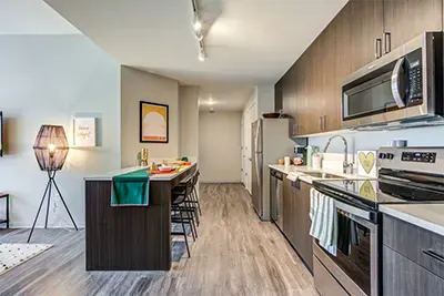 Student living near Florida International University