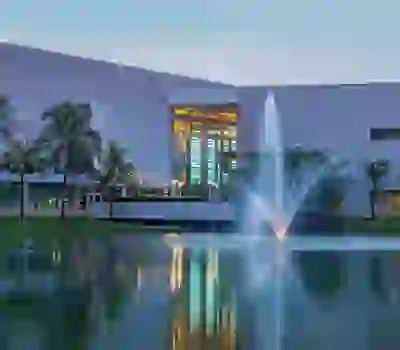 Lake fountain at Frost Art Museum